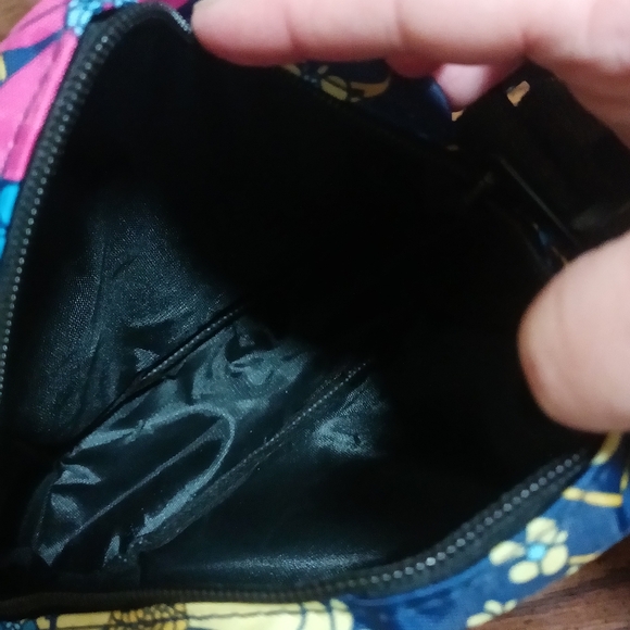 🆕 Floral Nylon Crossbody Bag - Picture 7 of 8